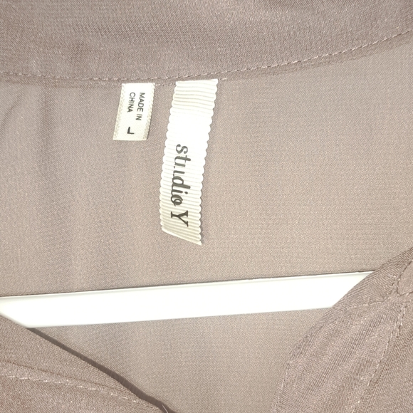 Studio Y Sheer Button Down Shirt Embellished Collar Gray Lavendar Size L #72 - Picture 4 of 11
